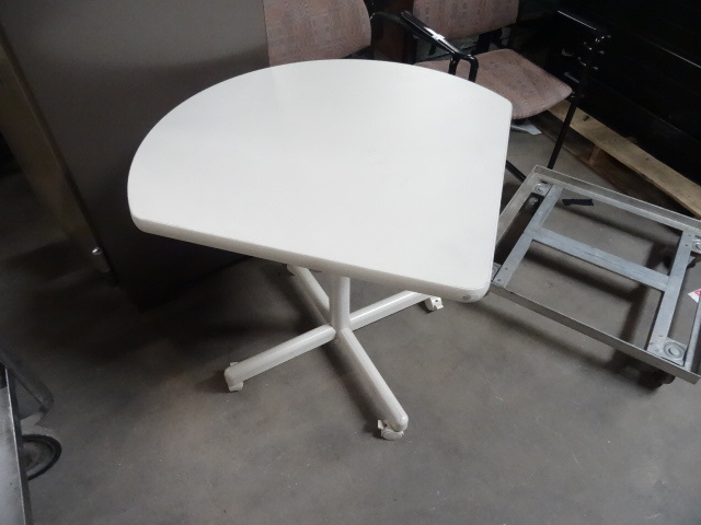 Tear Drop Table on Wheels 32 X 29