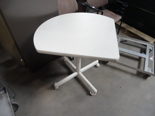 Tear Drop Table on Wheels 32 X 29