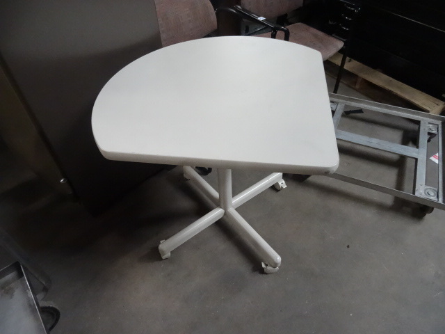 Tear Drop Table on Wheels 32 X 29