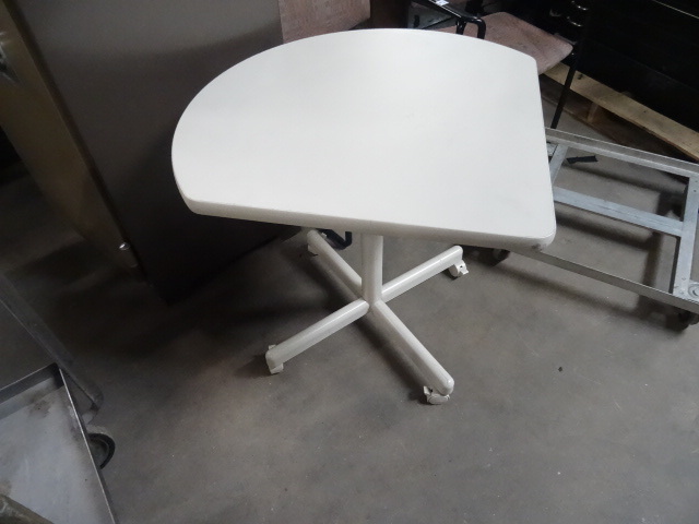 Tear Drop Table on Wheels 32 X 29