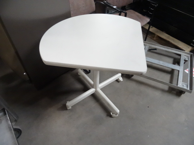 Tear Drop Table on Wheels 32 X 29
