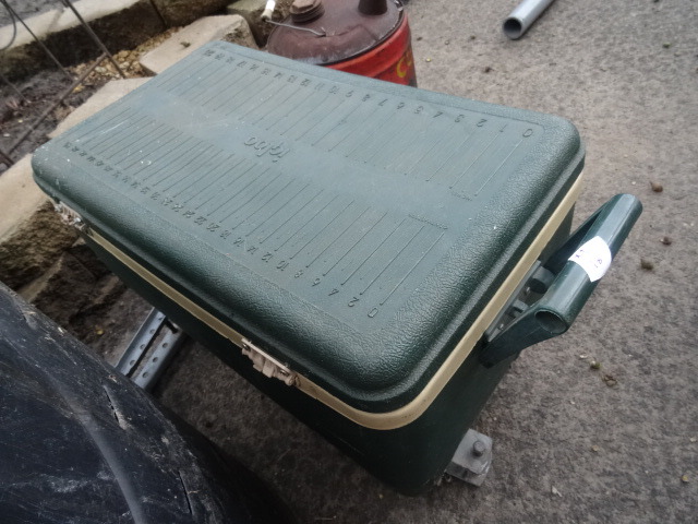 Igloo Cooler