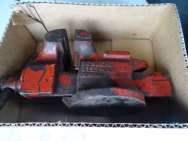 Bench Vise