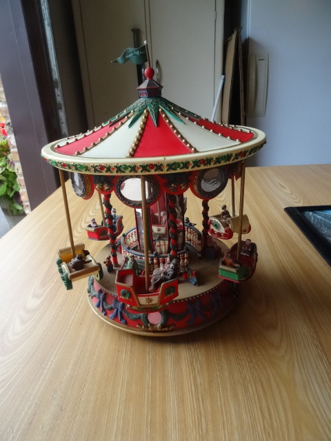 Holiday Carousel
