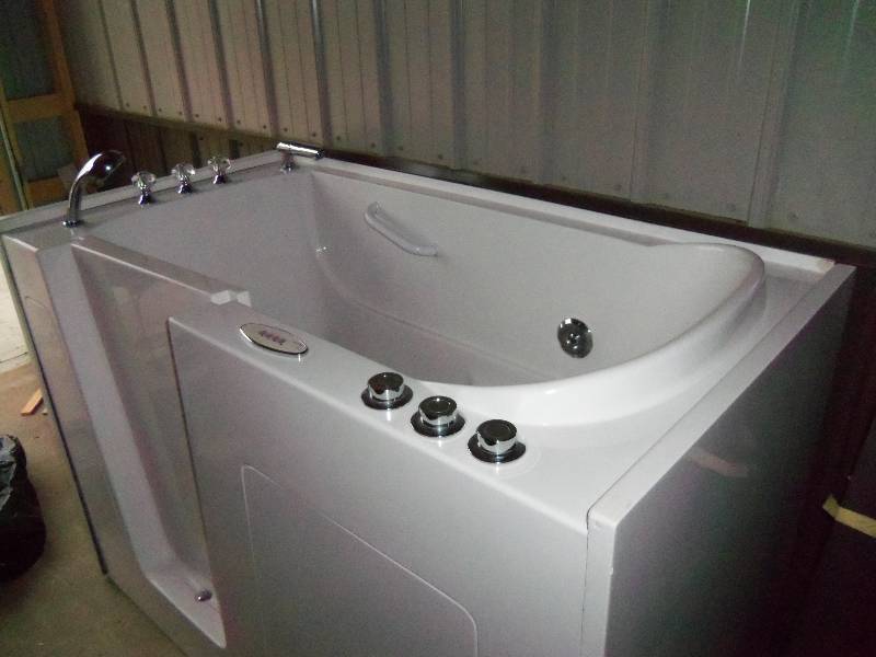 Walk-in HydrotherapyTubShower