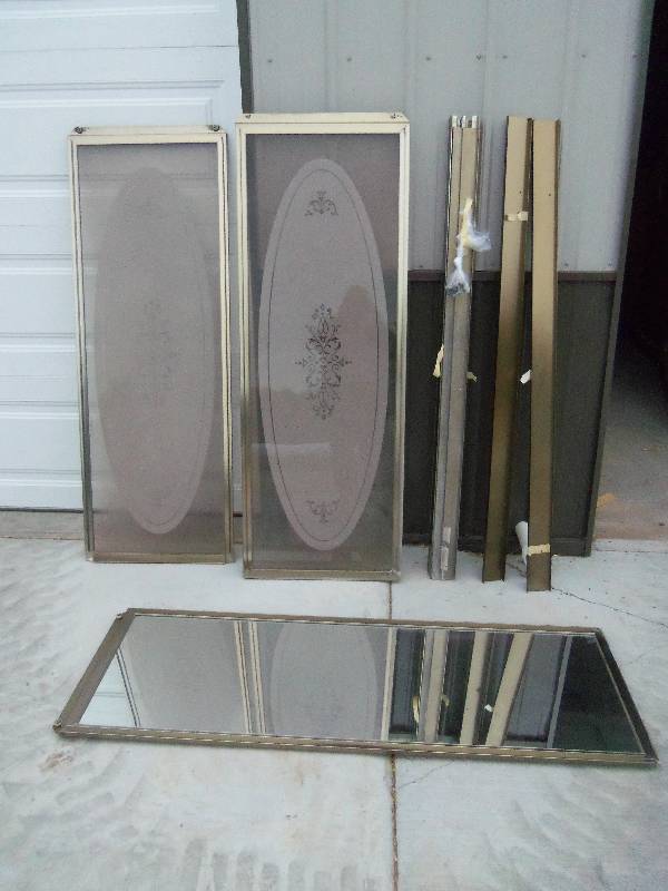 3-Piece Bathtub Door With Rails & Hardware