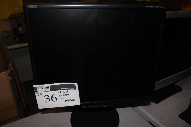 lot 36 image: NEC MultiSync 19 LCD Flat Screen Monitor 195NXM Tested & Operational.