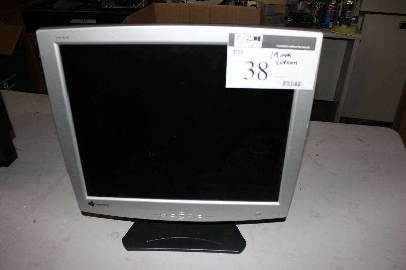 lot 38 image: Gateway 19 LCD Monitor Model FPD1930 Tested & Operational.