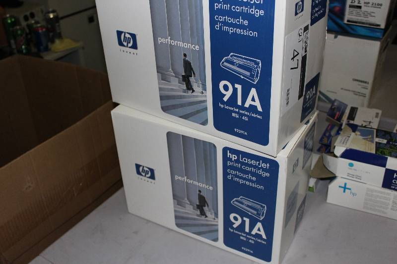lot 47 image: Box Lot of (2) HP LaserJet Series Print Cartridge 111SI - 4Si 92291A.