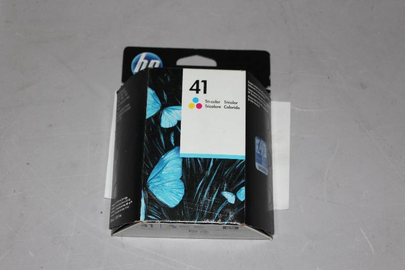 lot 49 image: HP Print Cartridge Tri-Color #41.