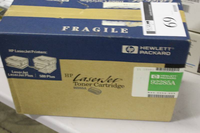 lot 69 image: Hewlett Packard Print Cartridge 92285A.