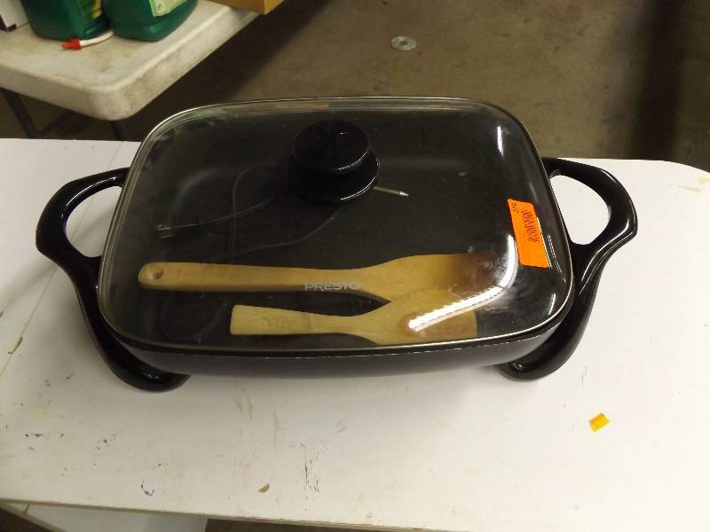 lot 276 image: Presto Skilet, no lid