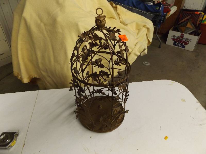 lot 98 image: Decorative Metal Cage