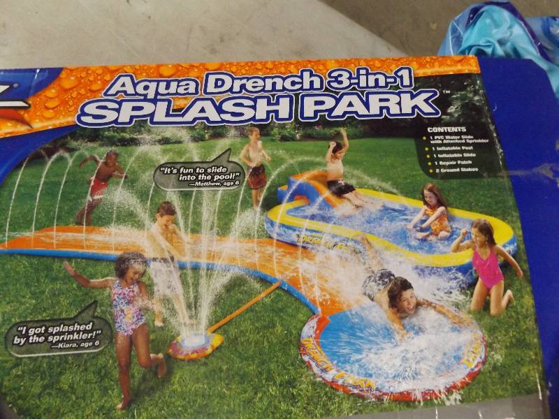 lot 212 image: Aqua Drench 3 in 1 Splash Park