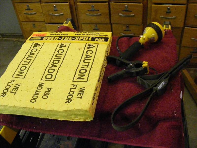 lot 18 image: Worklight, Opener, Spill Pads