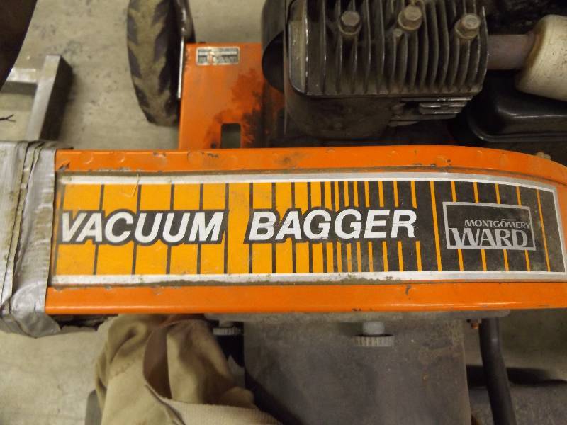 lot 110 image: Montgomery Ward Vacuum Bagger Works and Runs Fine