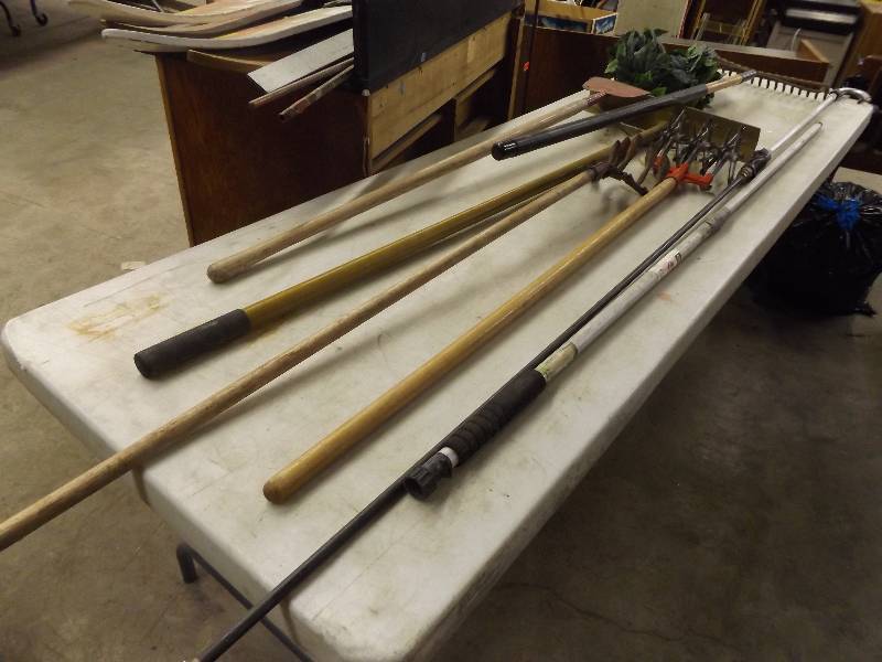 lot 137 image: Yard and Garden Implements