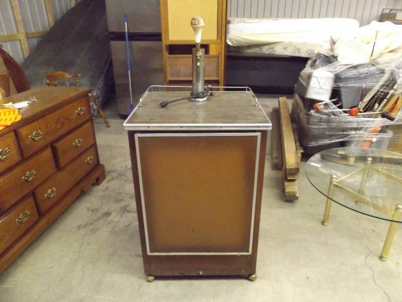 lot 142 image: Beer Tap, Works, Gets Cold