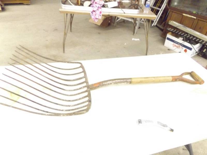 lot 145 image: Pitchfork