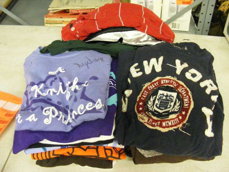 lot 245 image: T-Shirts M & L