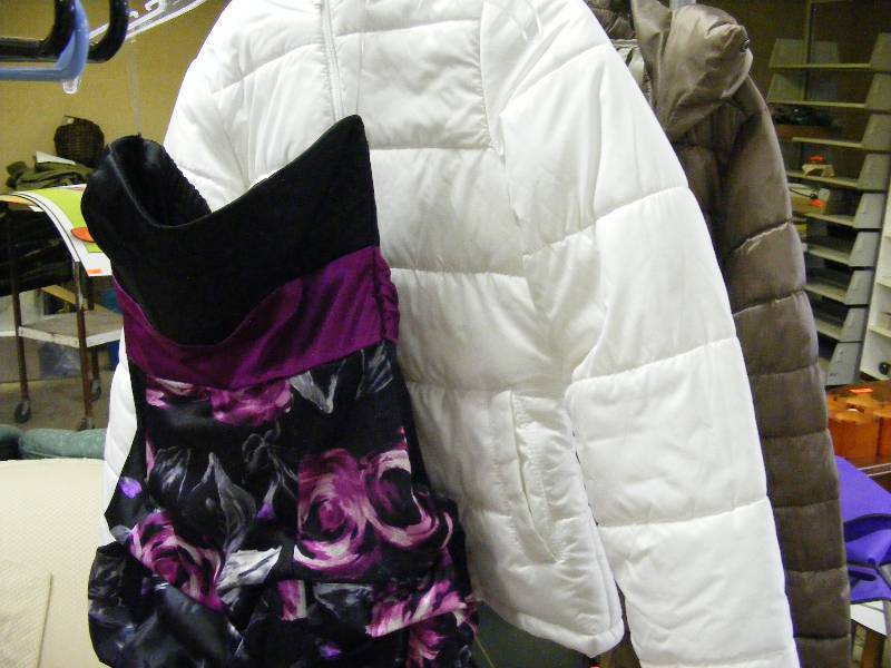 lot 247 image: S Winter Jackets - nice