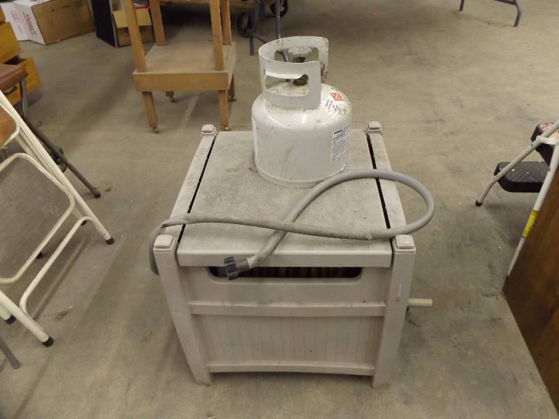 lot 152 image: 5 Gal Propane Tank, Hose with Hose Reel