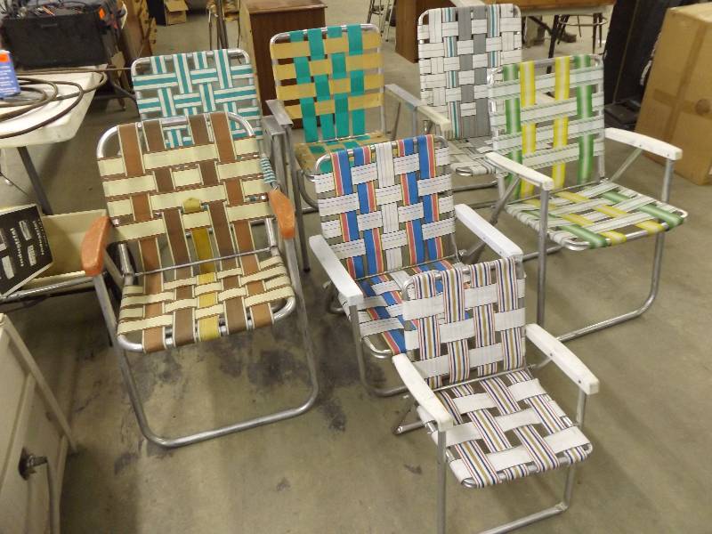 lot 165 image: 6 Lawn Chairs and 1 Childs Chair