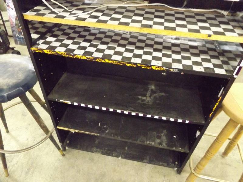 lot 298 image: Stools, Shelf
