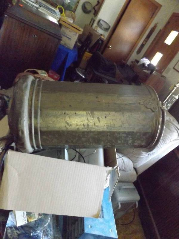 Old metal Can