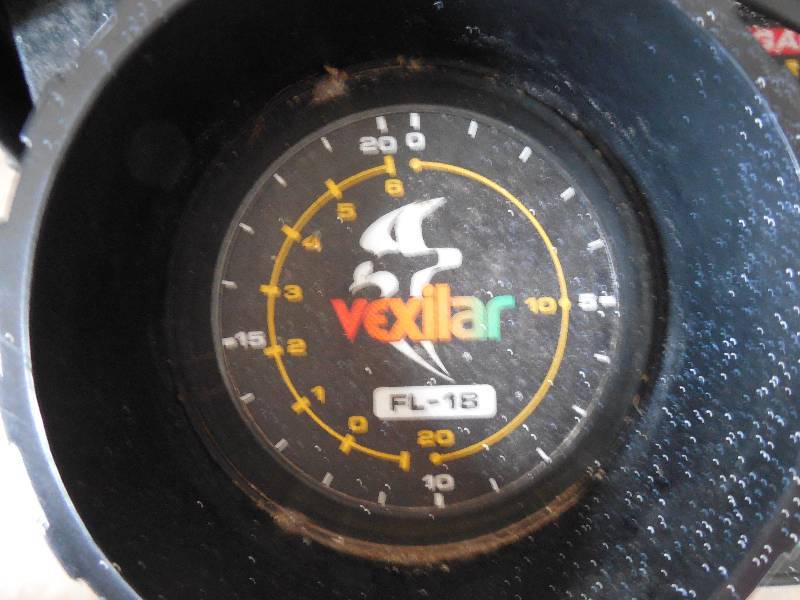 Vexilar FL-18 Flasher Fishfinder Ultra Pack with 9° Pro View Ice-Ducer -