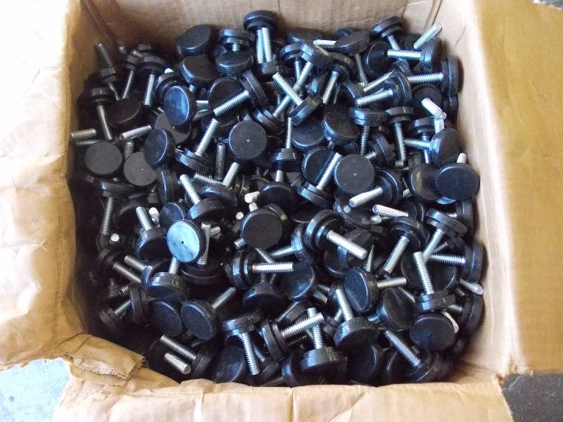 Approximately 1000 Screw In Feet