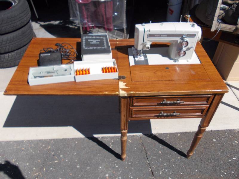 Kenmore Sewing Machine With Cabinet & Accessories