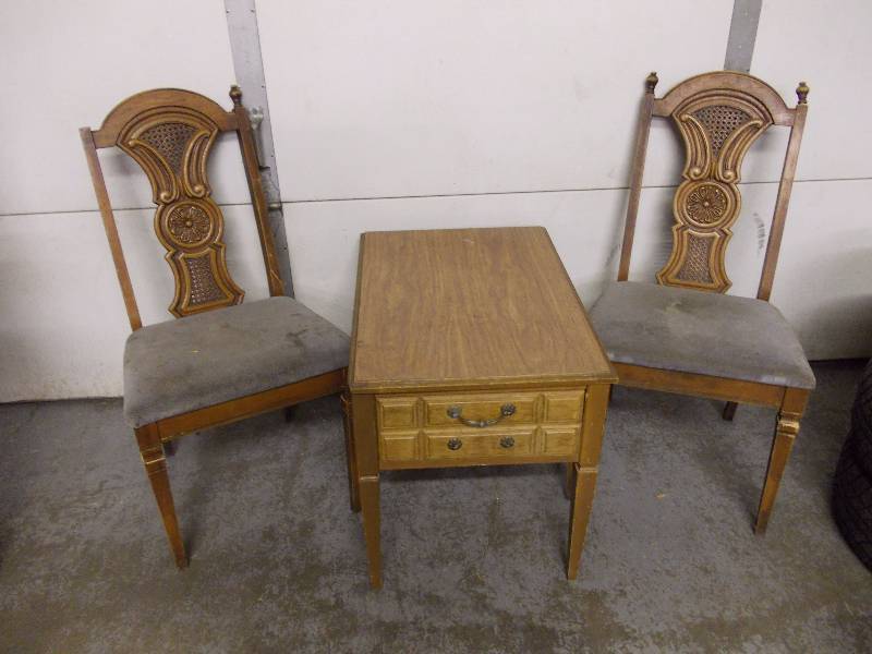 2-Chairs, 1-End Table