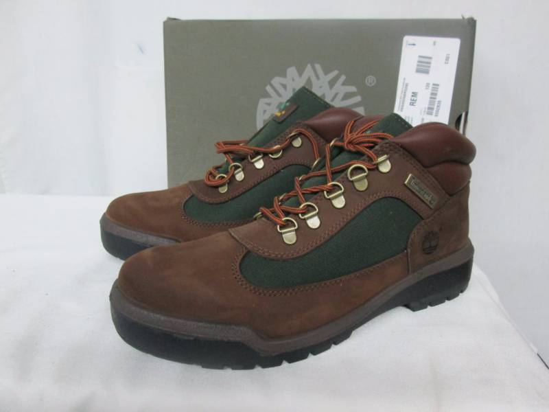 lot 55 image: Timberland Mens Classic Field Boot - Wide