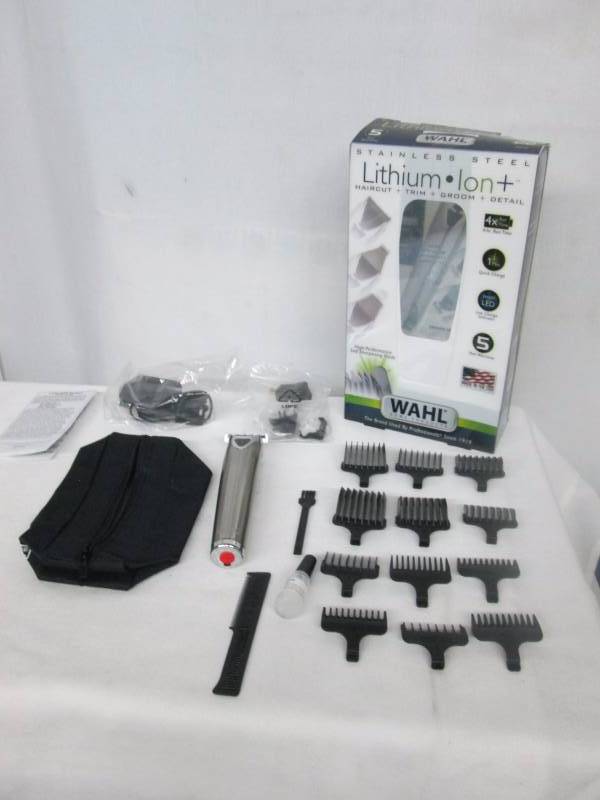 lot 63 image: Wahl S.S. Lithium Ion Groomer