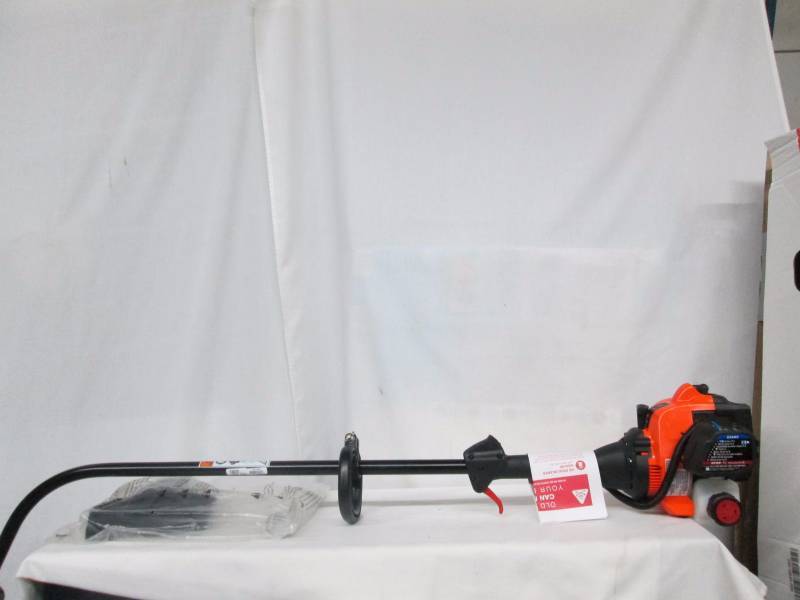 lot 31 image: Remington 17 Curved Shaft Gas Trimmer