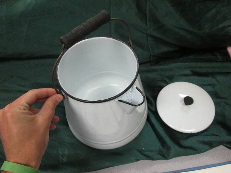 Vintage Coffee Can Hot Watter Tin ...
