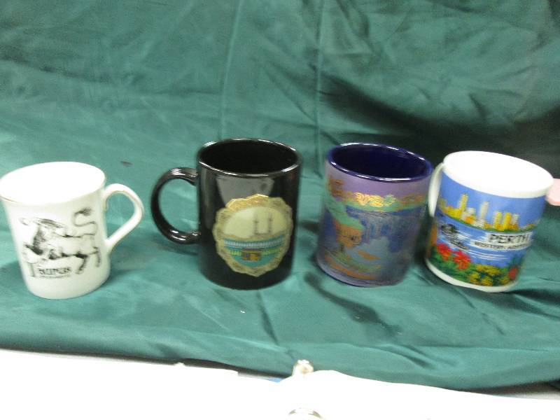 4 Coffe Cups...