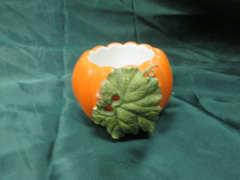 Home Dcor, Pumkin Candle Holder...