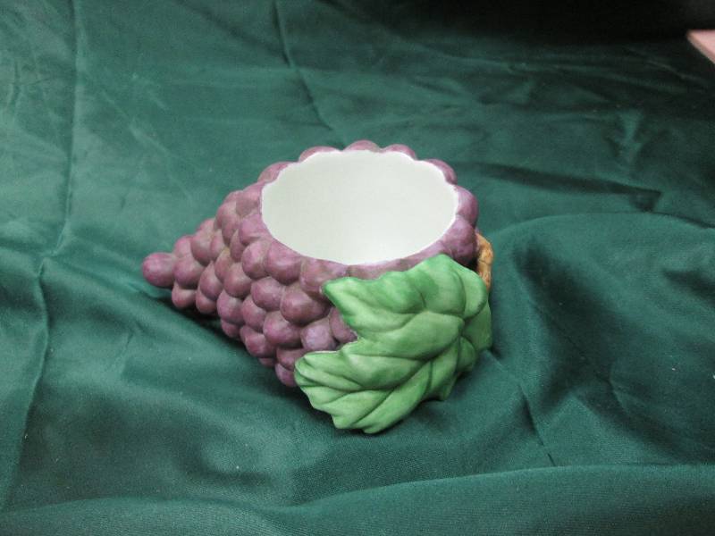 Home Dcor, Grapes Candle Holder...