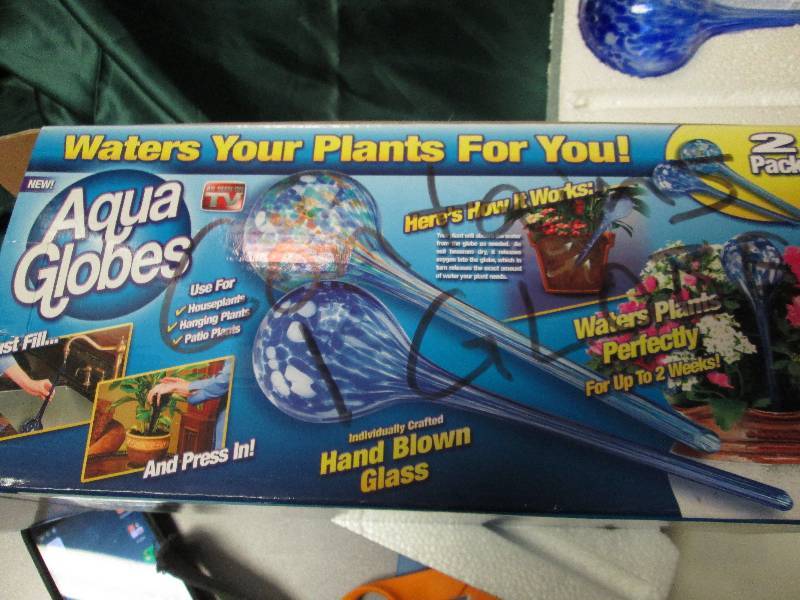 1 Aqua Globes Plant Watering Tool...
