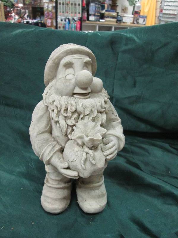 Home Dcor, Garden Gnome ...