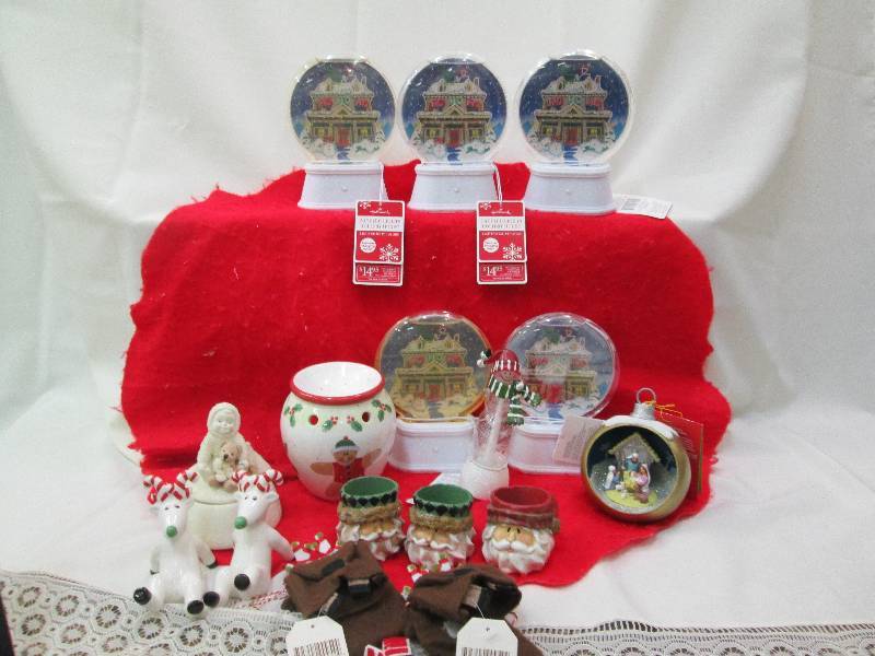 Raindeer salt and pepper shaker, ba...