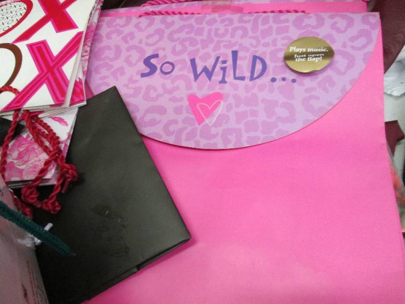 Assortment of gift bags...