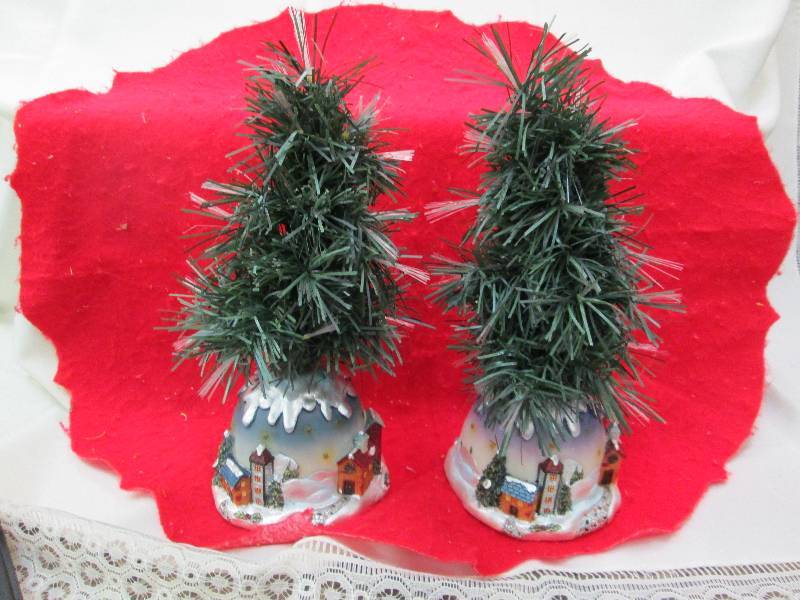 Qty 2 Christmas fiber optic Christm...