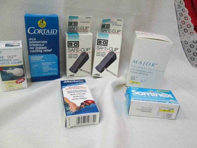 Cara Ear syringe with safety guard,...