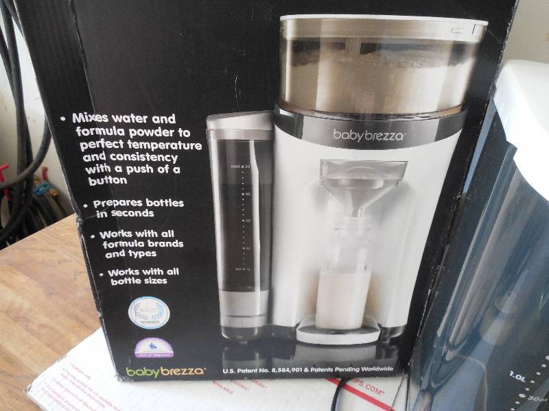 lot 24 image: Baby Brezza Formula Pro One Step Food Maker
