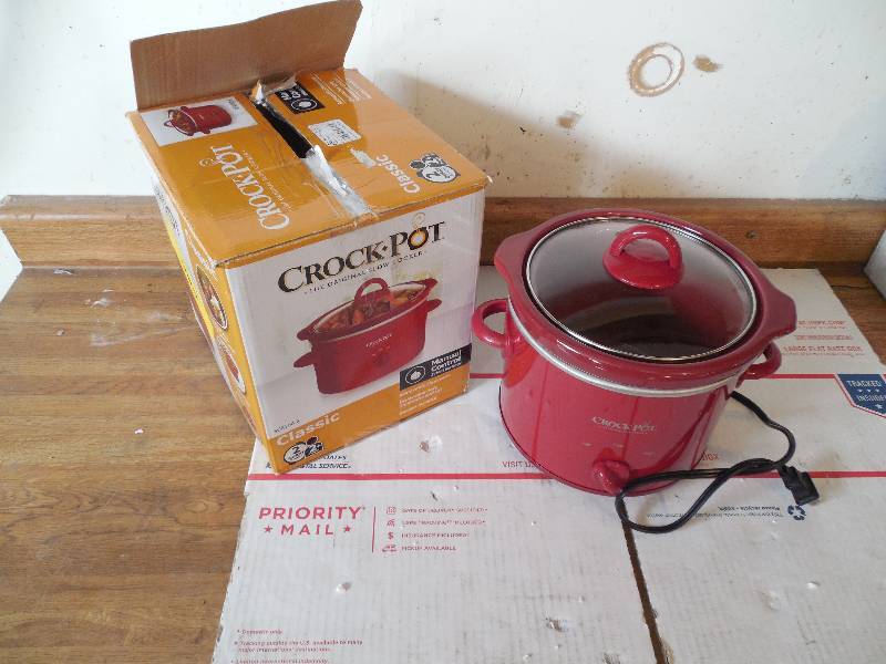 lot 3 image: Crock-Pot Slow Cooker - 2 Qt