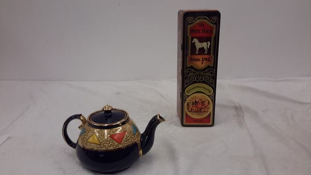 Teapot, tin
