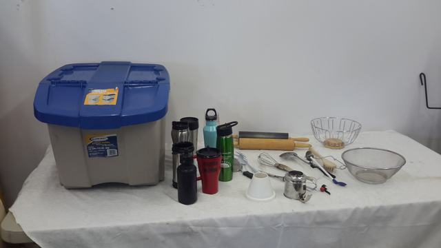 tote, kitchenware